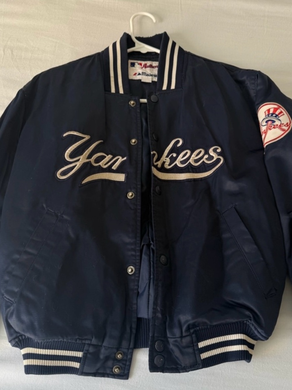 Majestic New York Yankees Navy Satin Bomber Jacket